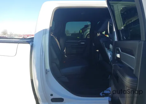 2020 Ram 2500 Big Horn 4X4 6'4 Box из США, поврежденный, VIN 3C6UR5DJ6LG163685